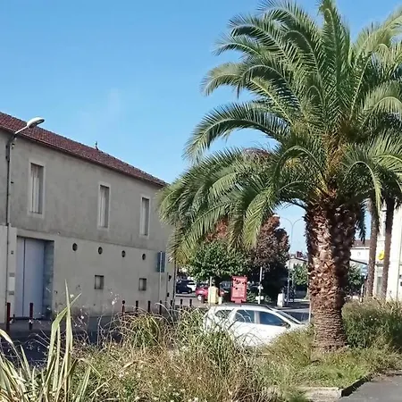 Appartement Une Terrasse En Langon (Gironde)